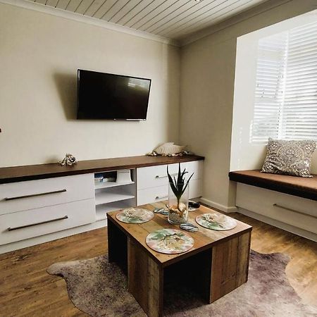 Nautilus 2 Bedroom Self-Catering Apartment Swakopmund Esterno foto