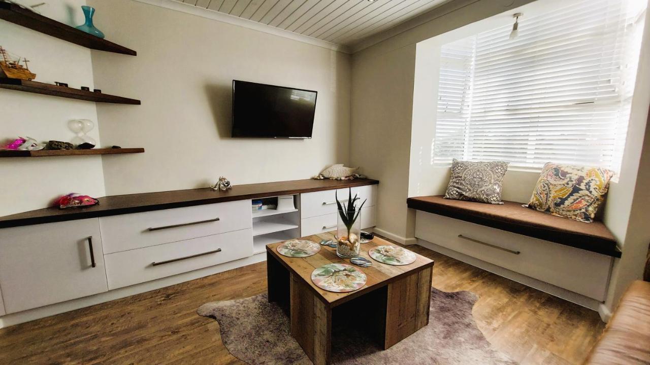 Nautilus 2 Bedroom Self-Catering Apartment Swakopmund Esterno foto