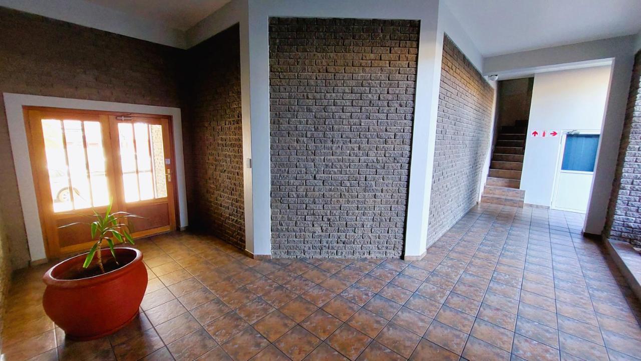 Nautilus 2 Bedroom Self-Catering Apartment Swakopmund Esterno foto