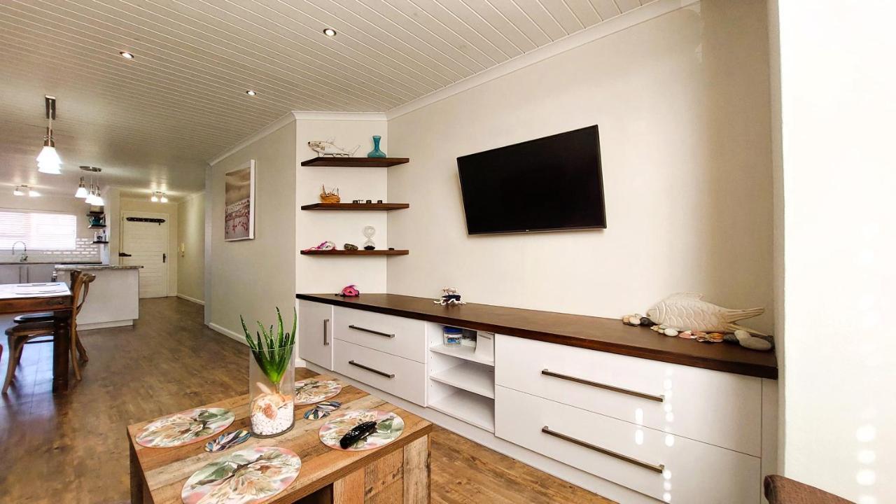 Nautilus 2 Bedroom Self-Catering Apartment Swakopmund Esterno foto